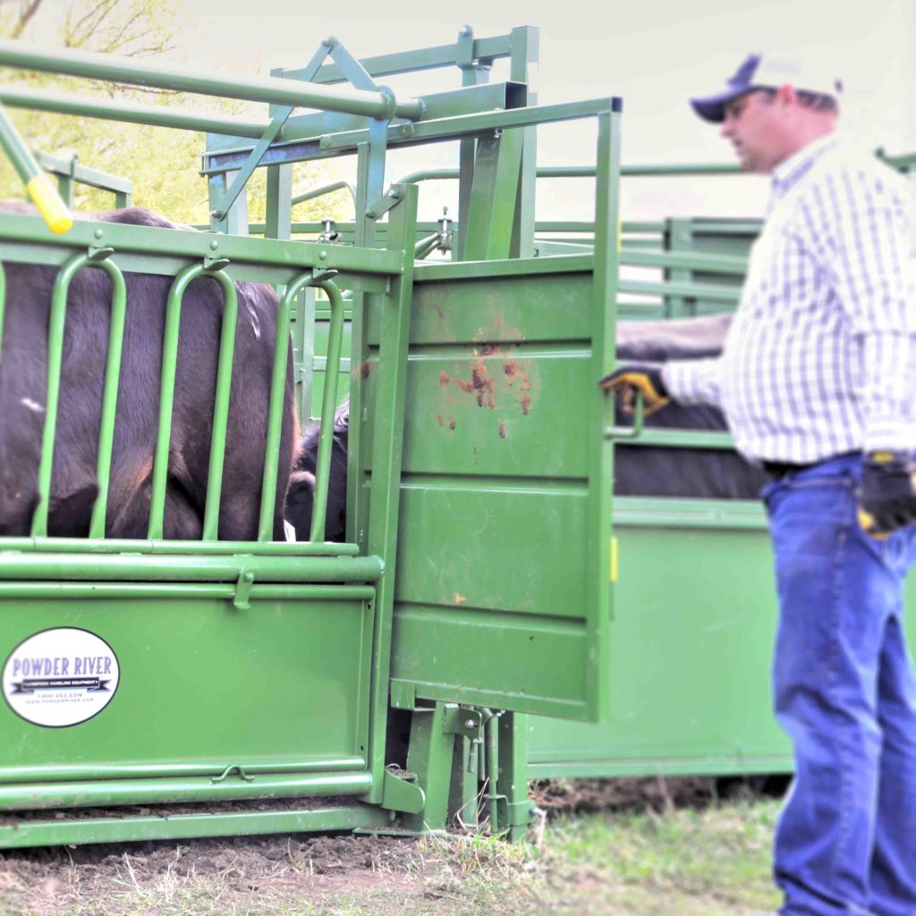 M1500 Manual Squeeze Chute