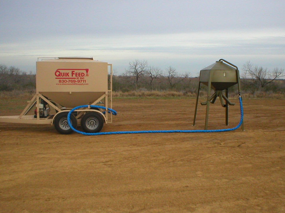 Quik Feed Trailer®