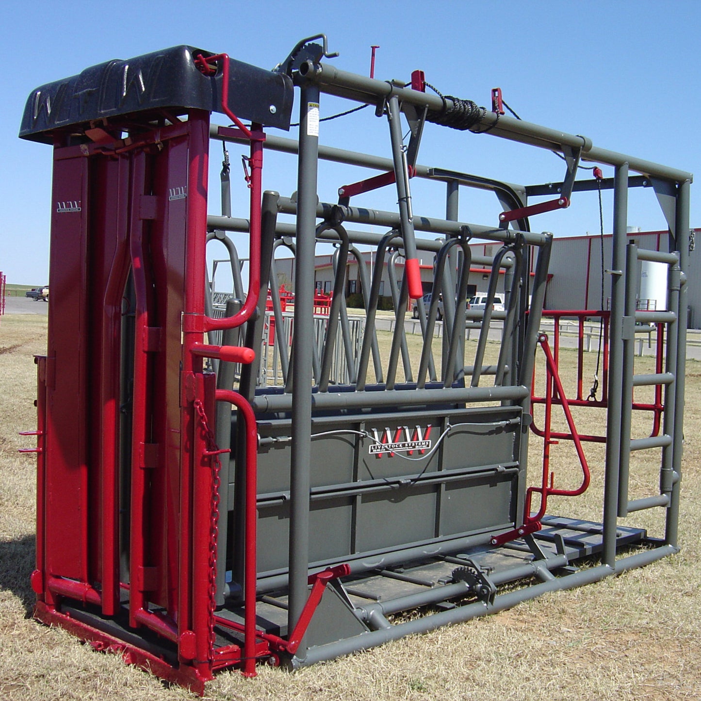 Beefmaster XL-2VG Squeeze Chute