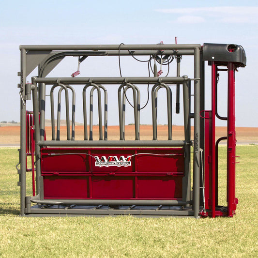 Beefmaster Standard Squeeze Chute