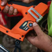 ST400i Cordless Fence Post Staple Gun